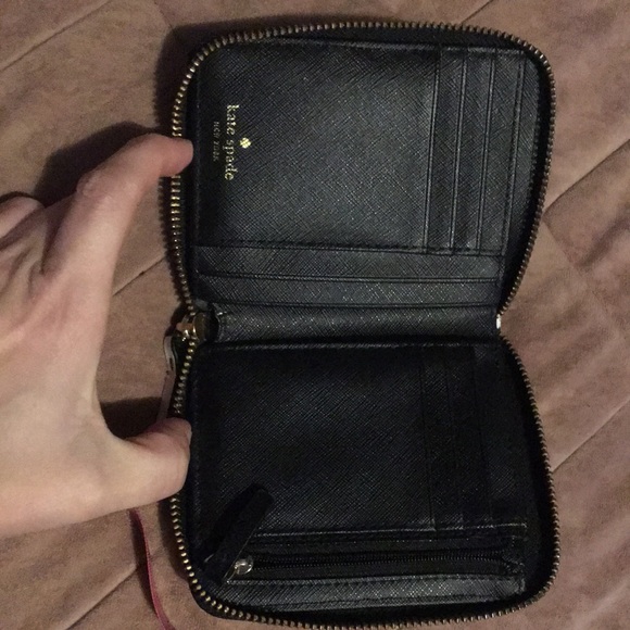 Kate Spade zip around wallet - Picture 4 of 10